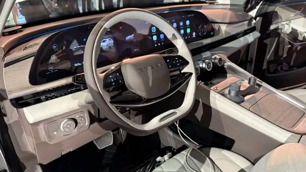 exeed rx cdm 2026 интерьер обновленный презентация