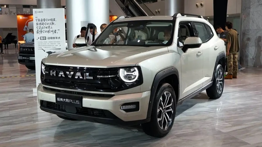 обновленный haval h7 dargo plus big dog plus кроссовер сбоку спереди