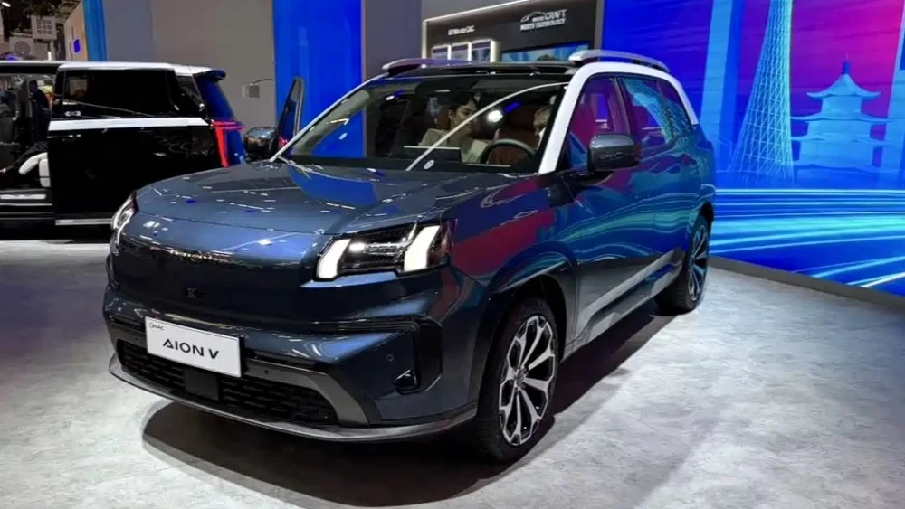 кроссовер gac Aion V сбоку спереди мюнхен iaa mobility 2025