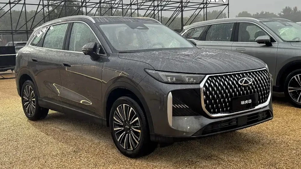 кроссовер tiggo 8 новый спереди сбоку Tiggo Night