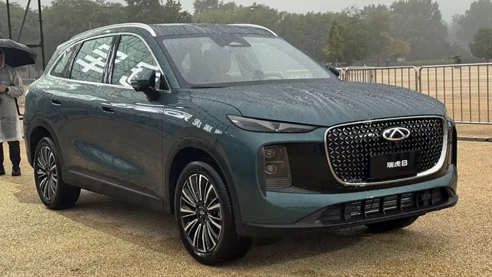 кроссовер tiggo 8 новый спереди сбоку Tiggo Night