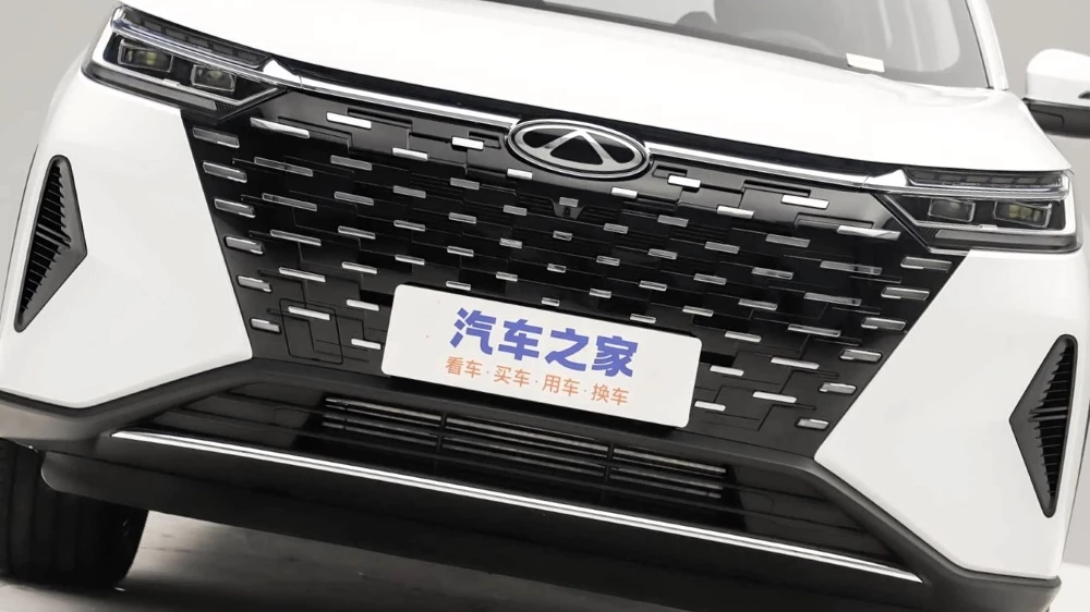 обновленный кроссовер Chery Tiggo 8 Pro спереди Китай