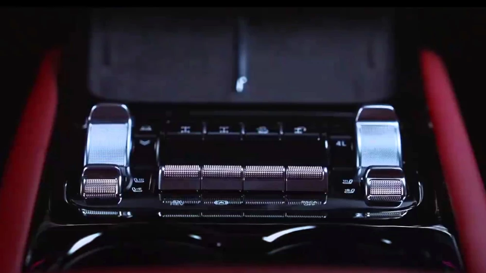 Tank 400 обновленный в Китае салон интерьер центральный тоннель