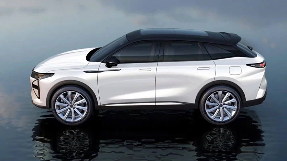 exeed rx cdm global edition сбоку гибрид