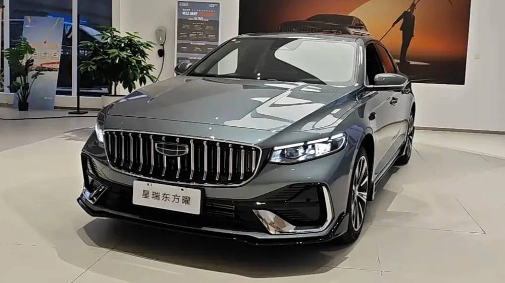 geely preface 2026 dongfang yao сбоку спереди