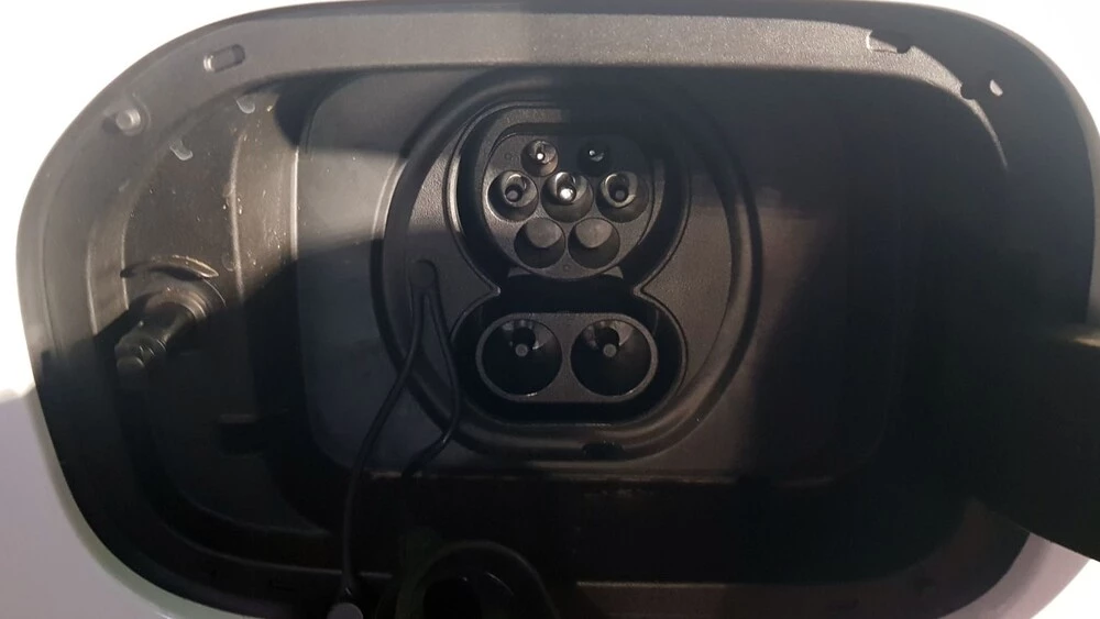 belgee x80 в беларуси презентация зарядный порт