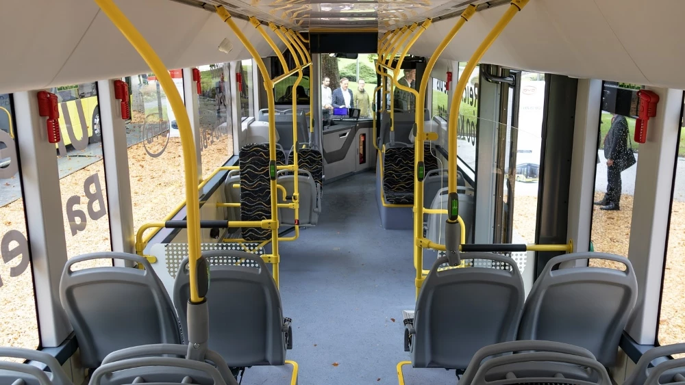 Электробус BYD B12 в Европе салон интерьер пассажирские места