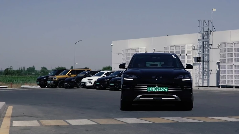 BYD Song Plus UzPride спереди