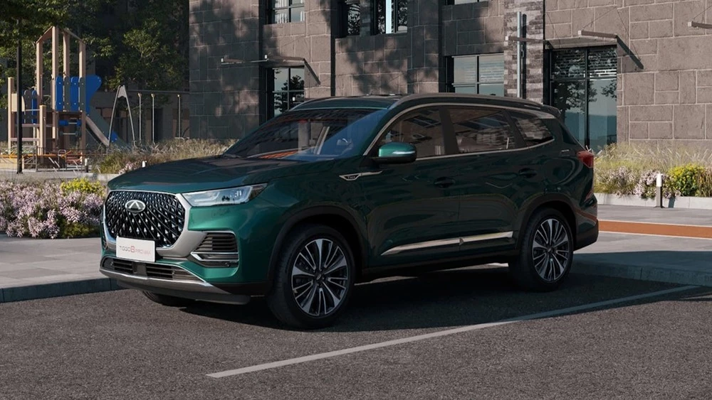 chery tiggo 8 Pro у дилера в автосалоне фаворит моторс купить новый сбоку спереди