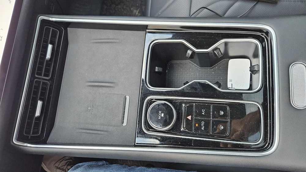 chery tiggo 9 салон интерьер центральный тоннель