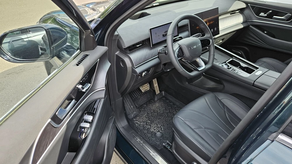 chery tiggo 9 салон интерьер первый ряд сиденья