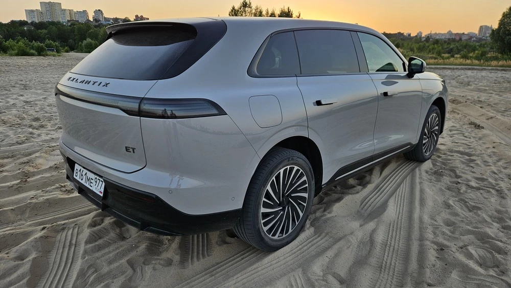 exlantix et тест сбоку спереди бездорожье песок