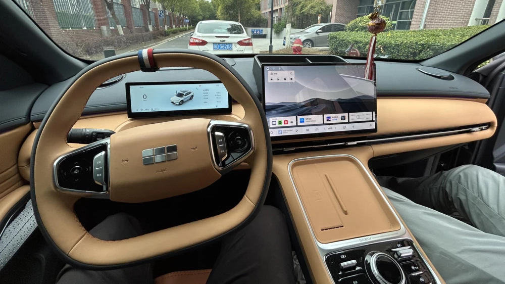 geely galaxy starship 7 ex5 em-i реальные отзывы китай плюсы минусы салон оранжевый коричневый