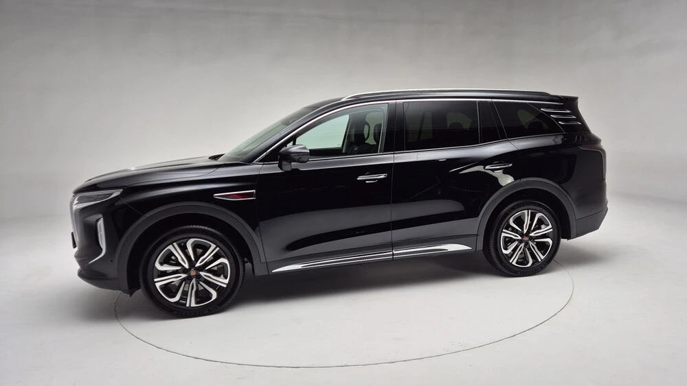 Hongqi HS7 спереди сбоку