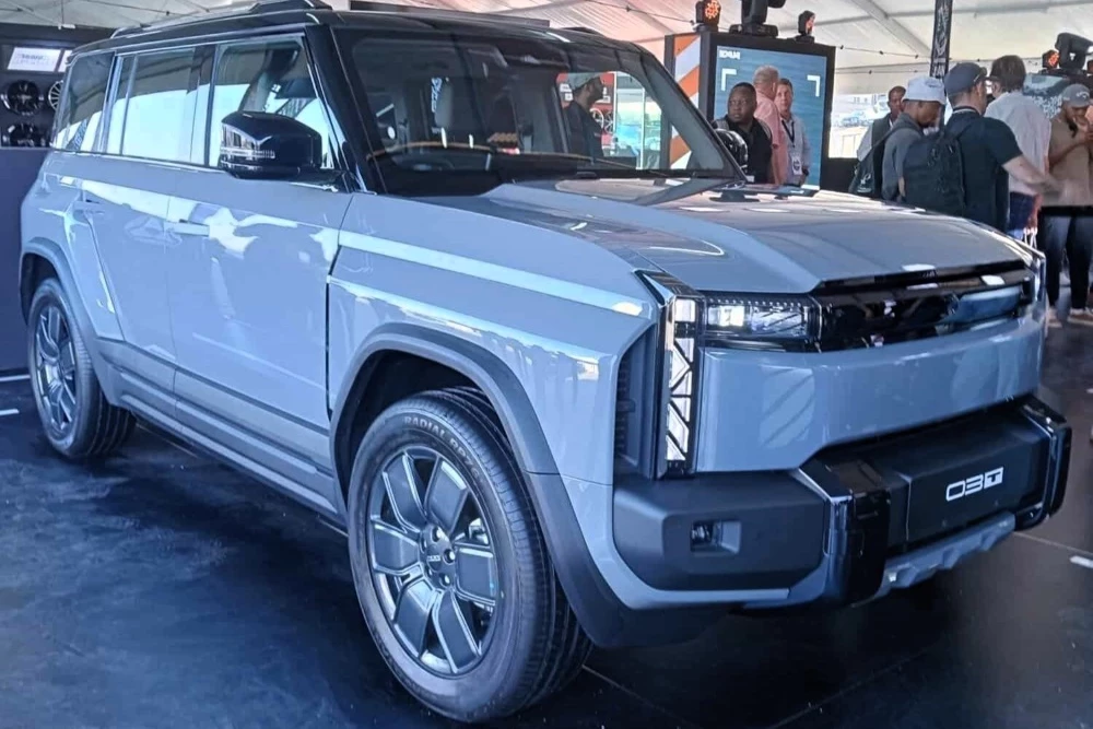 Chery icaur 03t спереди сбоку электрический кроссовер