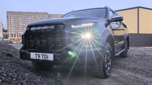 JAC T9 TDi Diesel сбоку спереди