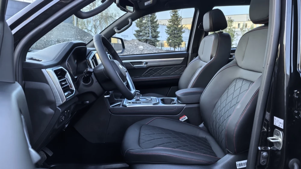JAC T9 TDi Diesel салон интерьер первый ряд сиденья