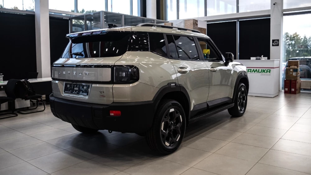 Jetour T1 у дилера в автосалоне шоурум сбоку сзади динамика череповец