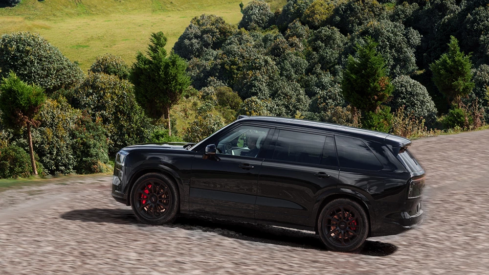 старт продаж zeekr 9x черный сбоку сзади кроссовер цены