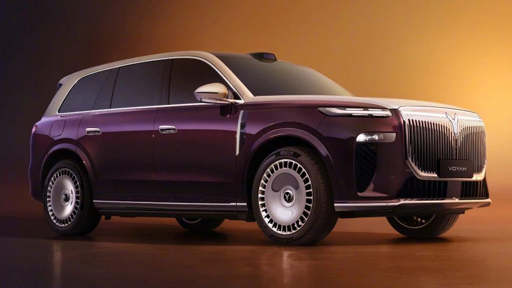 voyah taishan предзаказ сбоку спереди гибридный флагманский полноразмерный кроссовер китай