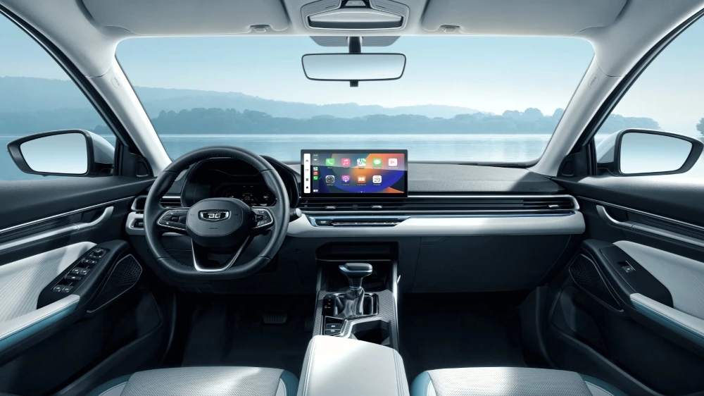 седан Belgee S50 интерьер