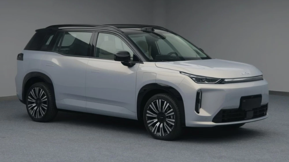 gac aion i60 электрический кроссовер сбоку спереди китайский минпром