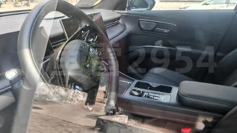 новый кроссовер Tiggo 8 Pro интерьер