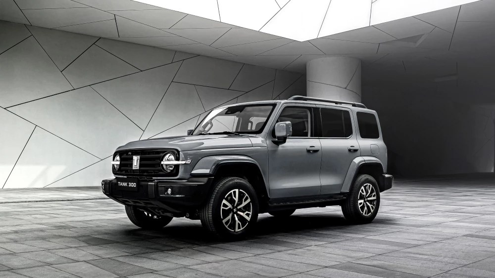 обновленный tank 300 в России сбоку спереди