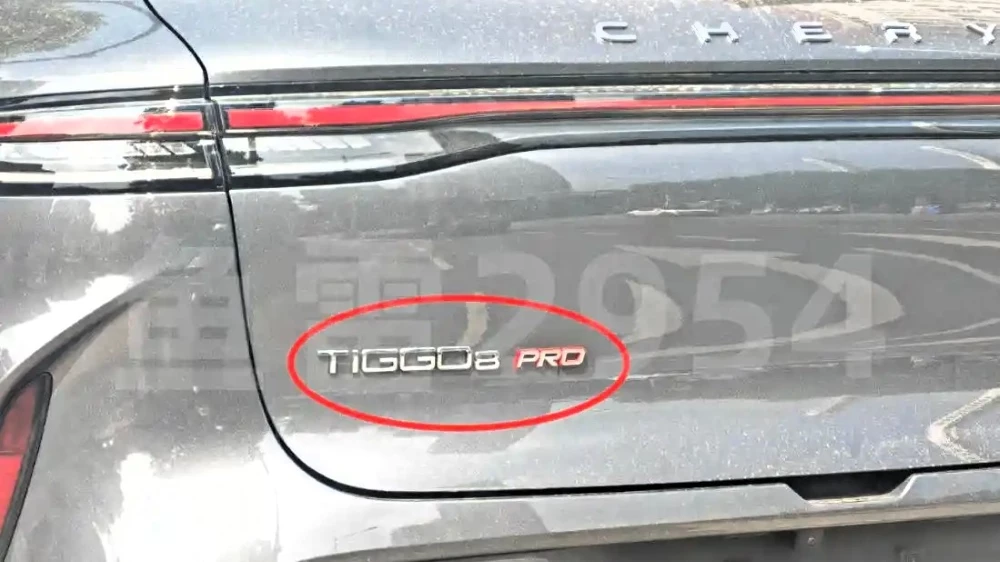 tiggo 8 pro шпионский снимок сзади кроссовер