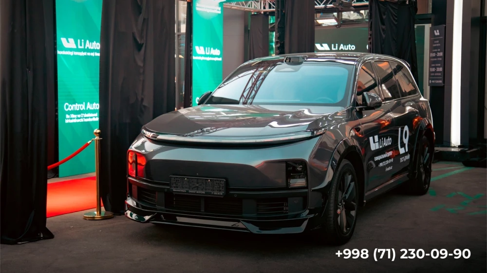 Li Auto запустила продажи в Узбекистане l9 кроссовер сбоку спереди серый