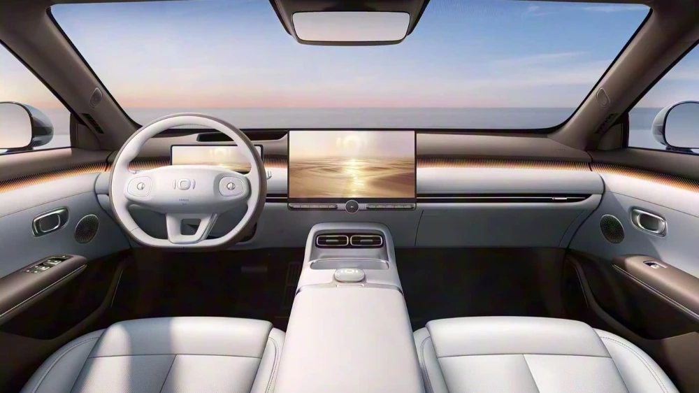 Changan Qiyuan A06 салон интерьер