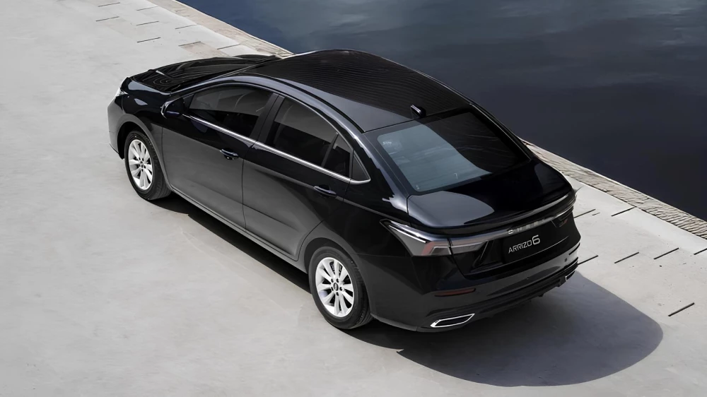 Новейший седан Chery Arrizo 6 появится в Казахстане раньше Китая сбоку спереди черный