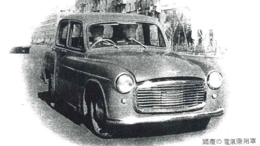 Электромобиль Chollima 1958 года выпуска сбоку спереди северная корея кндр