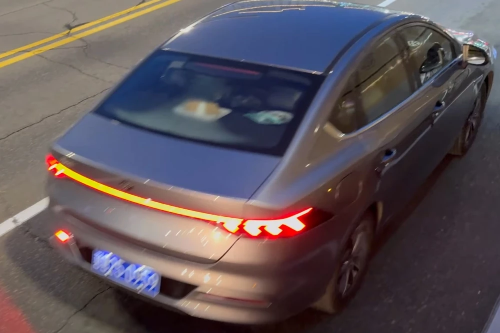 Chollima BYD Qin Plus сбоку сверху сзади в Северной корее кндр