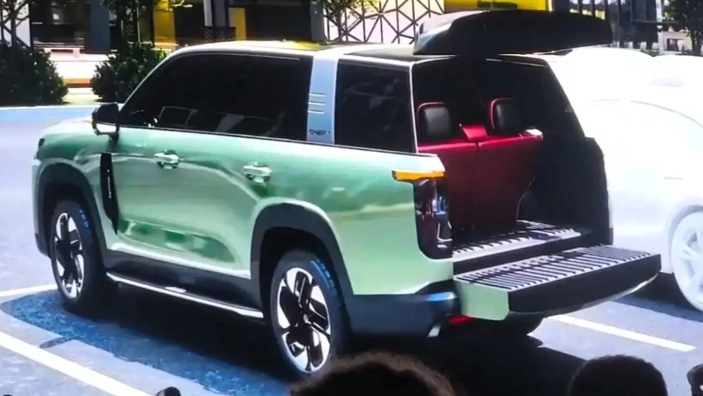 внедорожники chery t1t презентация сзади сбоку слайд