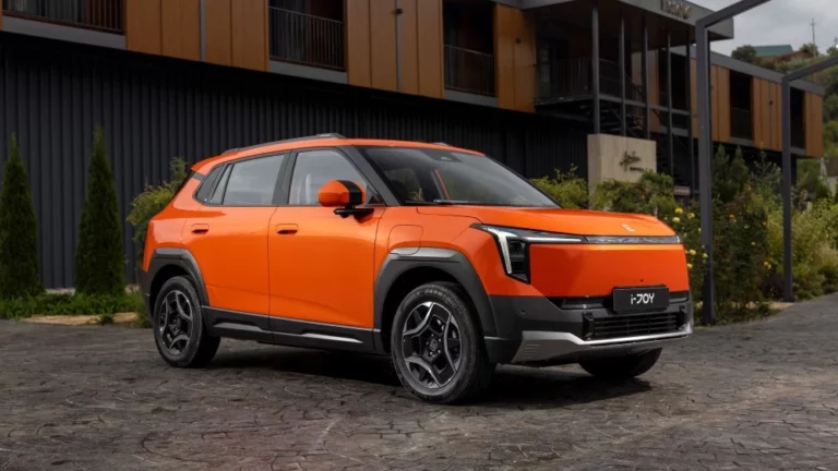 Evolute i-Joy второе поколение сбоку спереди