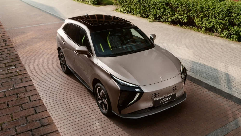 Evolute i-Sky City Edition сбоку спереди сверху