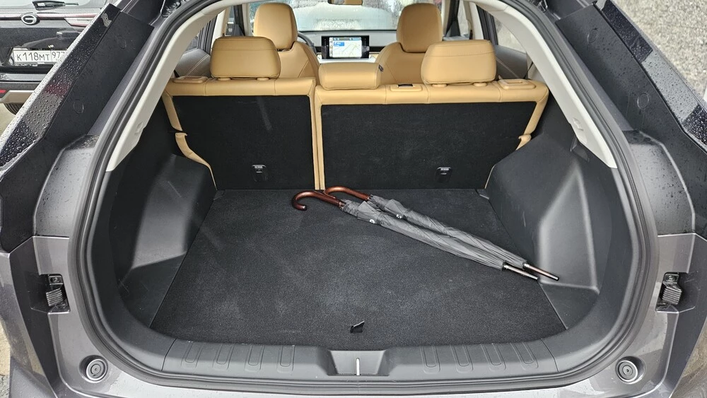 gac gs4 awd салон интерьер с полным приводом багажник