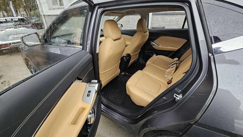 gac gs4 awd с полным приводом тест салон интерьер второй ряд сидений