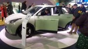 geely ex2 в беларуси моторшоу 2025 сбоку спереди