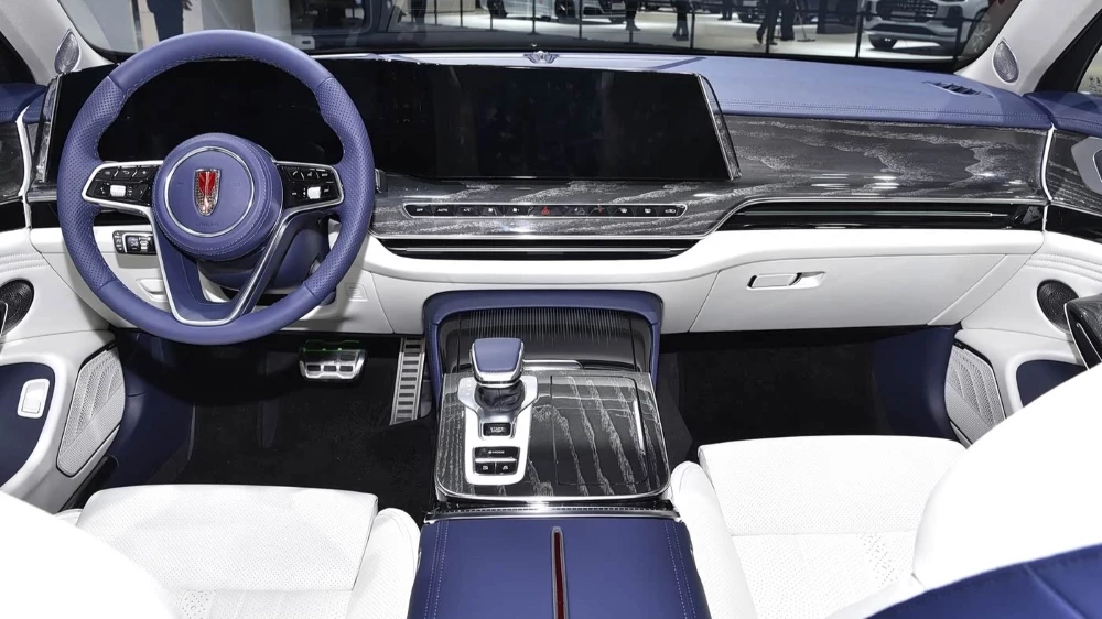 Cедан Hongqi H9 Executive Restyling салон интерьер 3-литровый полный привод