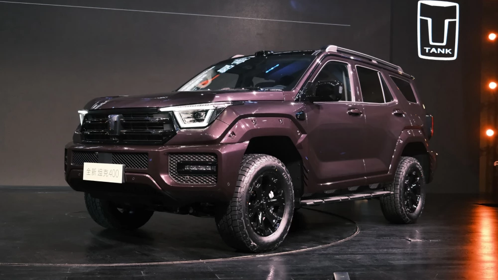 обновленный tank 400 внедорожник гибридный сбоку спереди фиолетовый вышел в заказ в китае цена