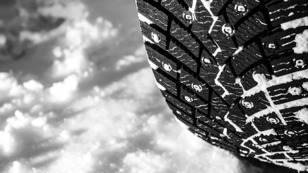 Шипованные шины Pirelli Ice Zero 2