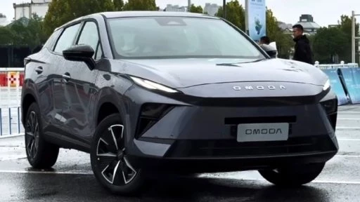 характеристики нового omoda c5 кроссовер сбоку спереди второе поколение