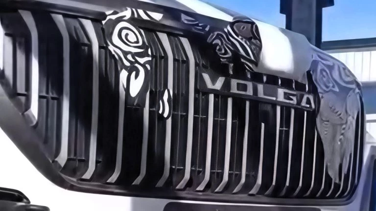 кроссовер Volga Geely Atlas спереди