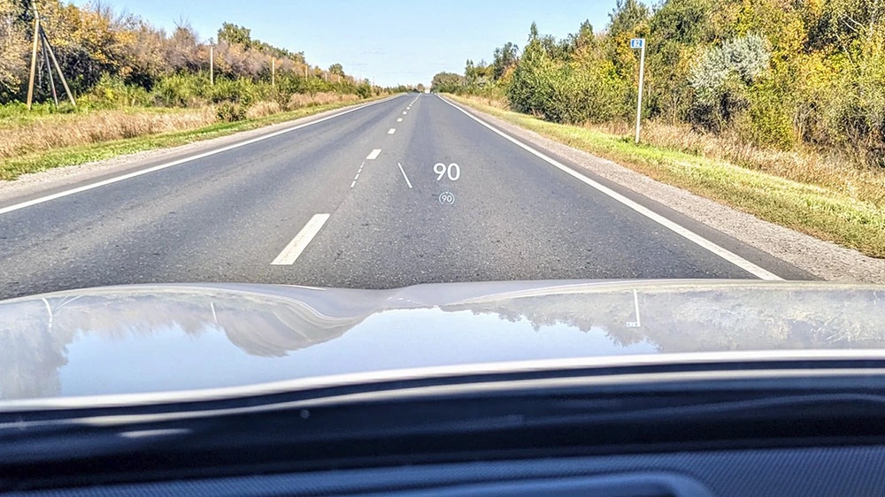 Seres M5 салон интерьер проекция на стекло