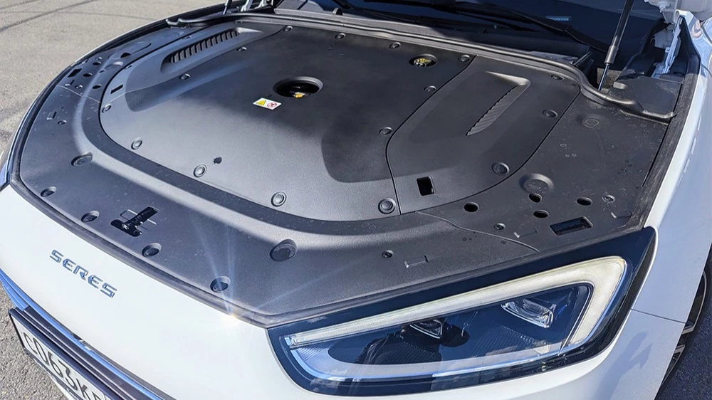 Seres M5 капот открыт двигатель мотор крышка