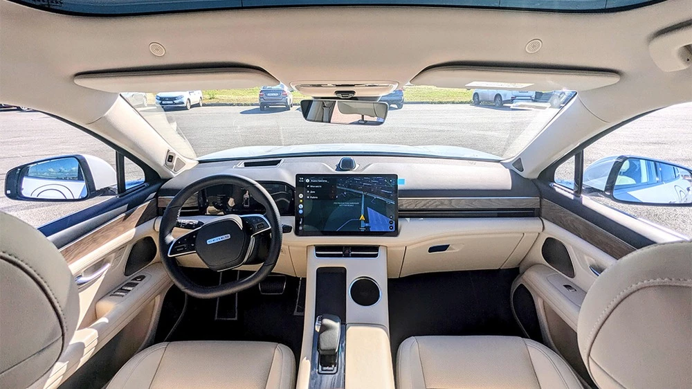 Seres M5 салон интерьер