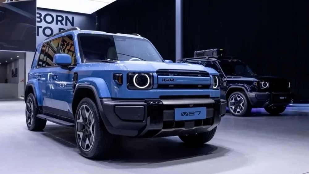 кроссоверы chery icar v27 в Гуанчжоу 2025 спереди сбоку