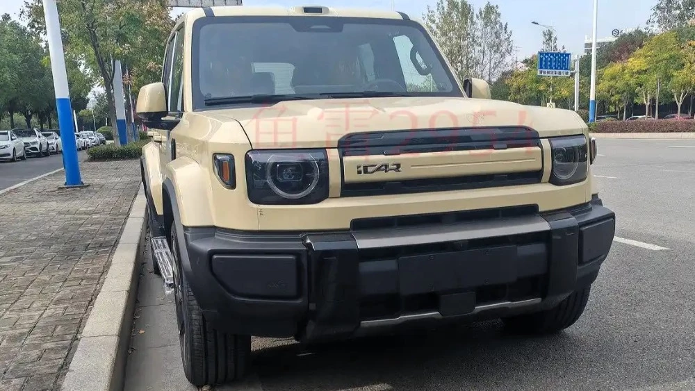 кроссовер icar v27 спереди в Китае гибрид